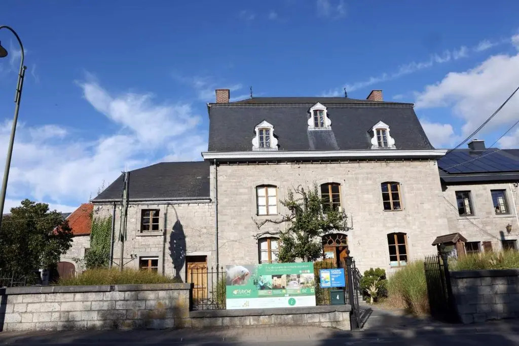 Aux Trois Petits Cochons - фото 7