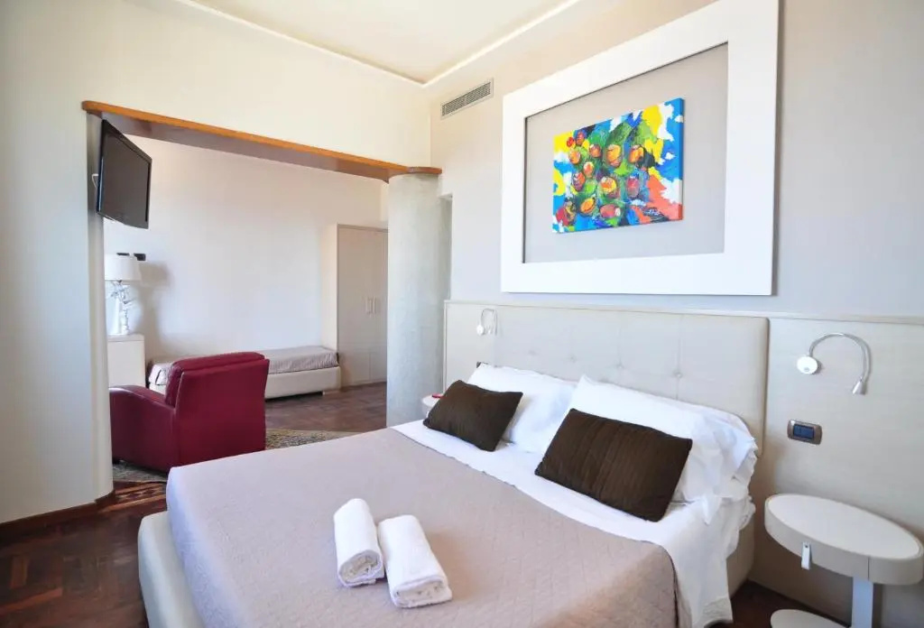 Superior Double room (full double bed)