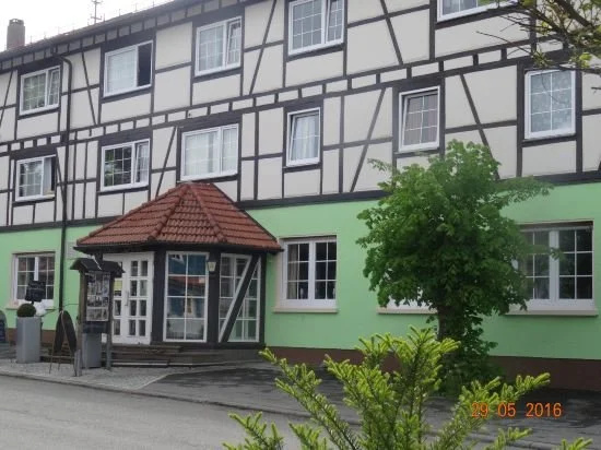 Landhaus Post - Hotel mit Restaurant und Biergarten