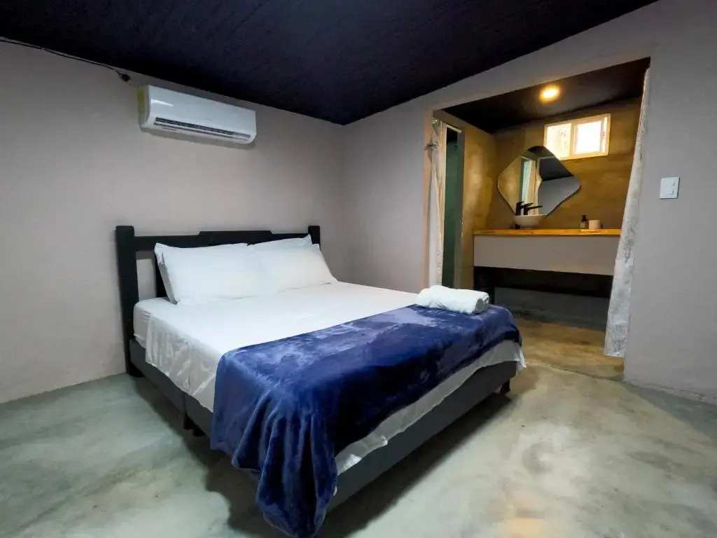 Superior Double room (full double bed)