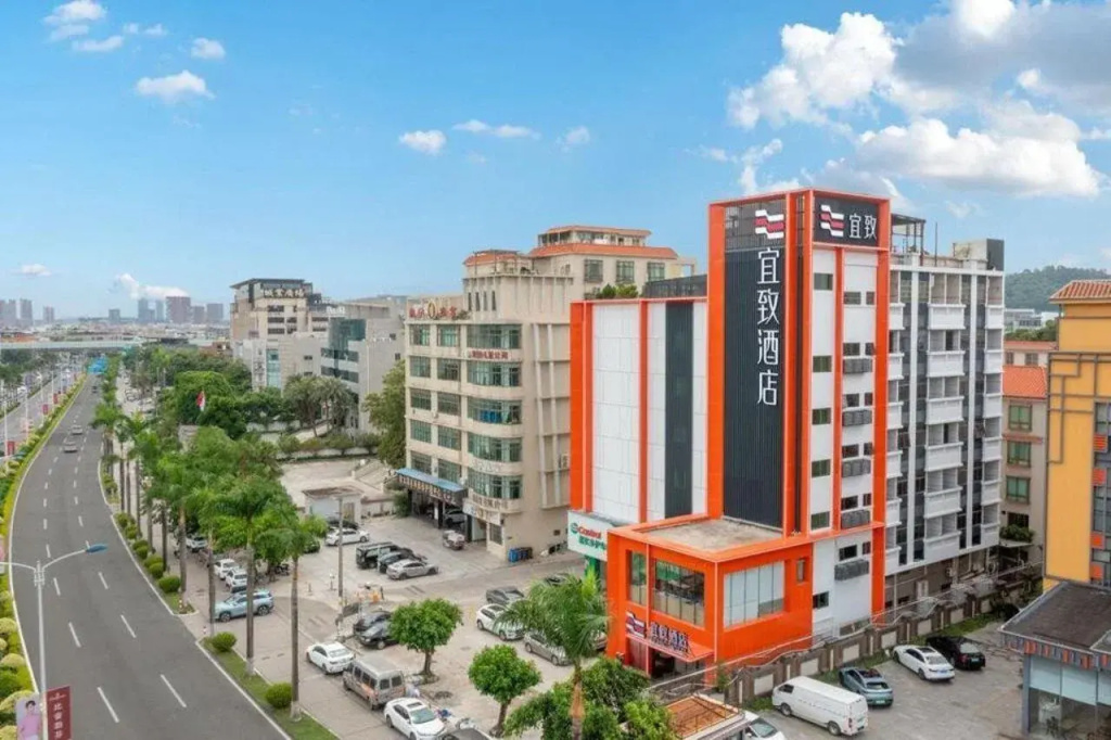 ECHIC Hotel (Cultural Plaza Store, Changlong South Village, Panyu, Guangzhou)