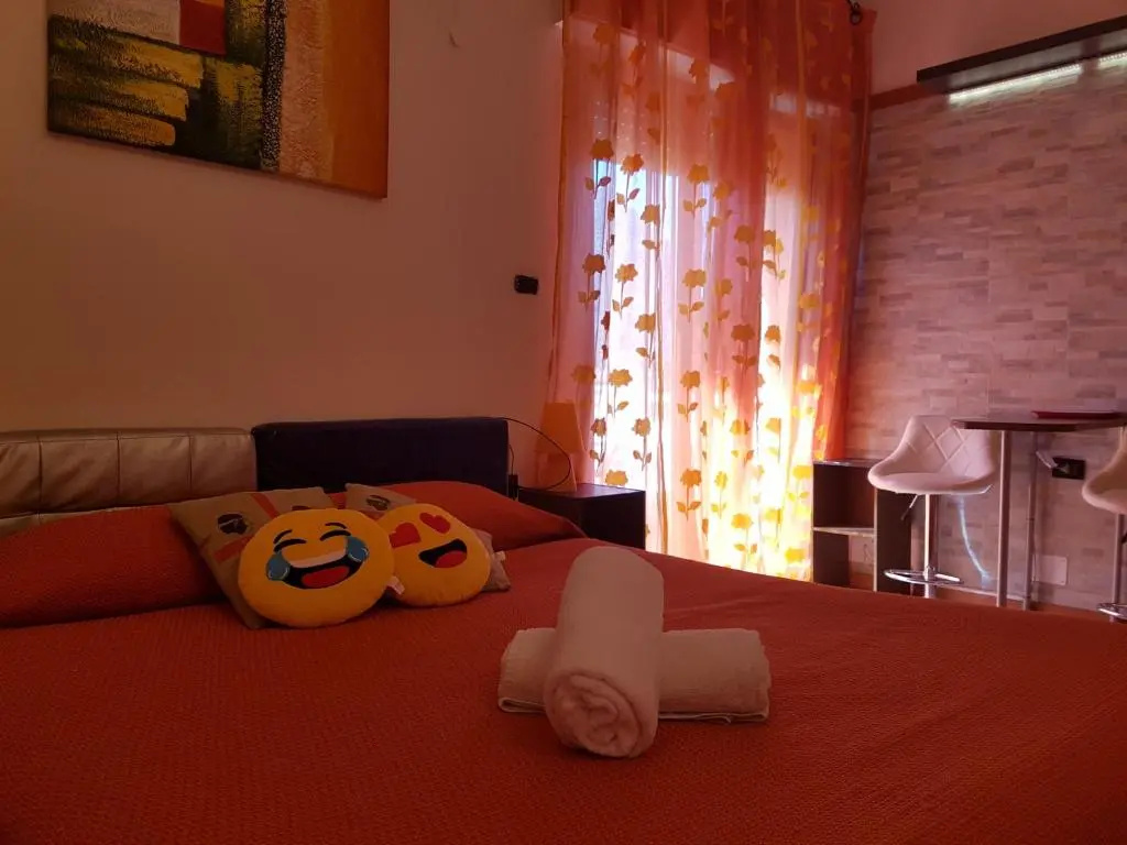 Standard Double room with balcony (full double bed)