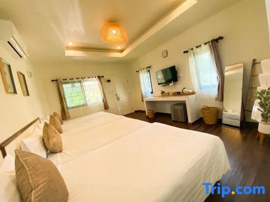 Double Villa with garden view (full double bed)