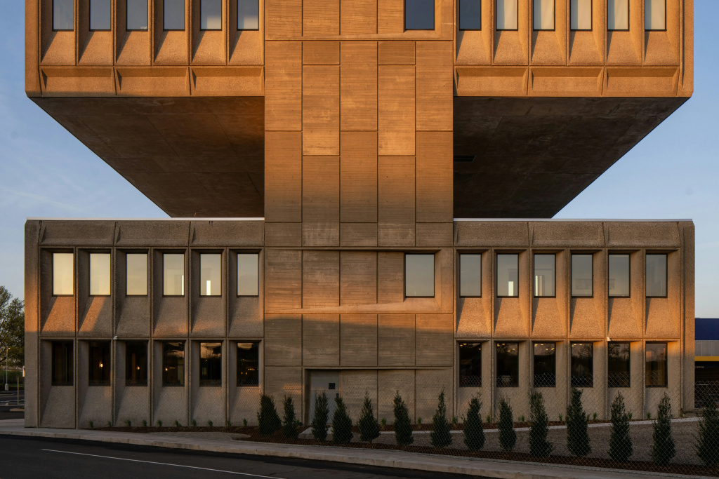 Hotel Marcel בניו הייבן, מבנה מודרניסטי של Marcel Breuer שהוסב למלון חשמלי