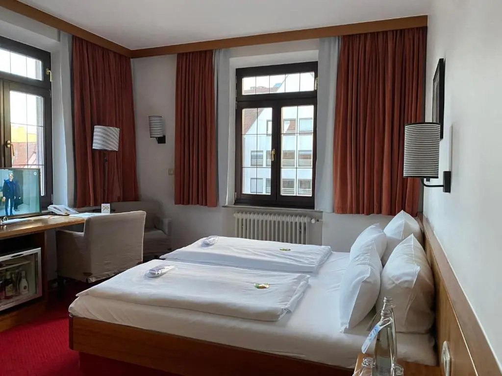 Superior Double room with panoramic view (full double bed)