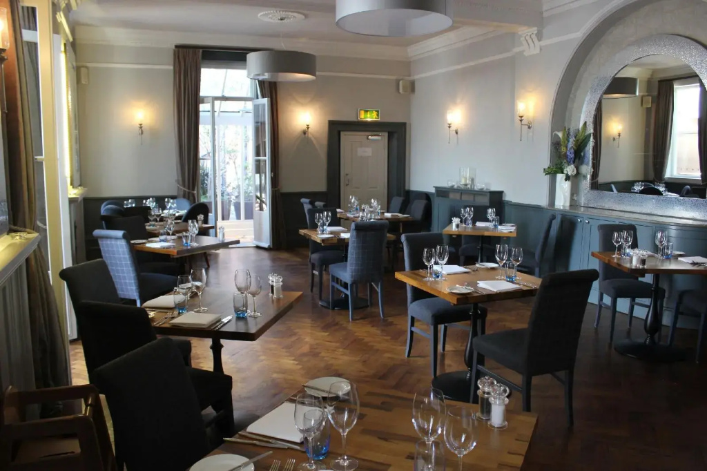 The Bell Hotel - Général