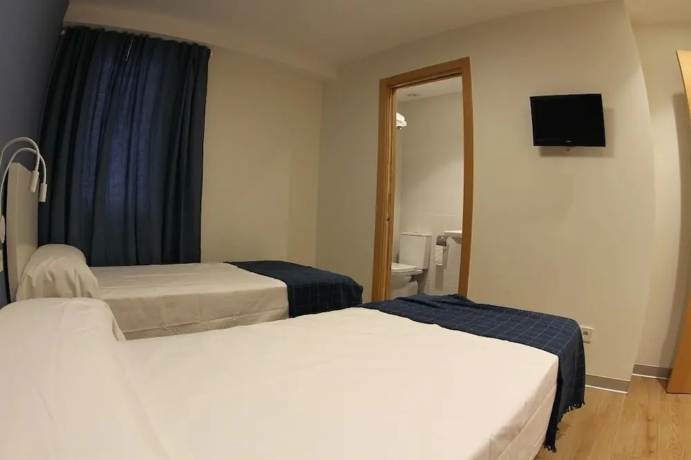 Economy room