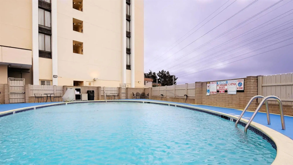 Best Western Plus Grosvenor Airport Hotel - Général