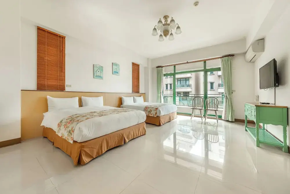 Standard Double room (full double bed)