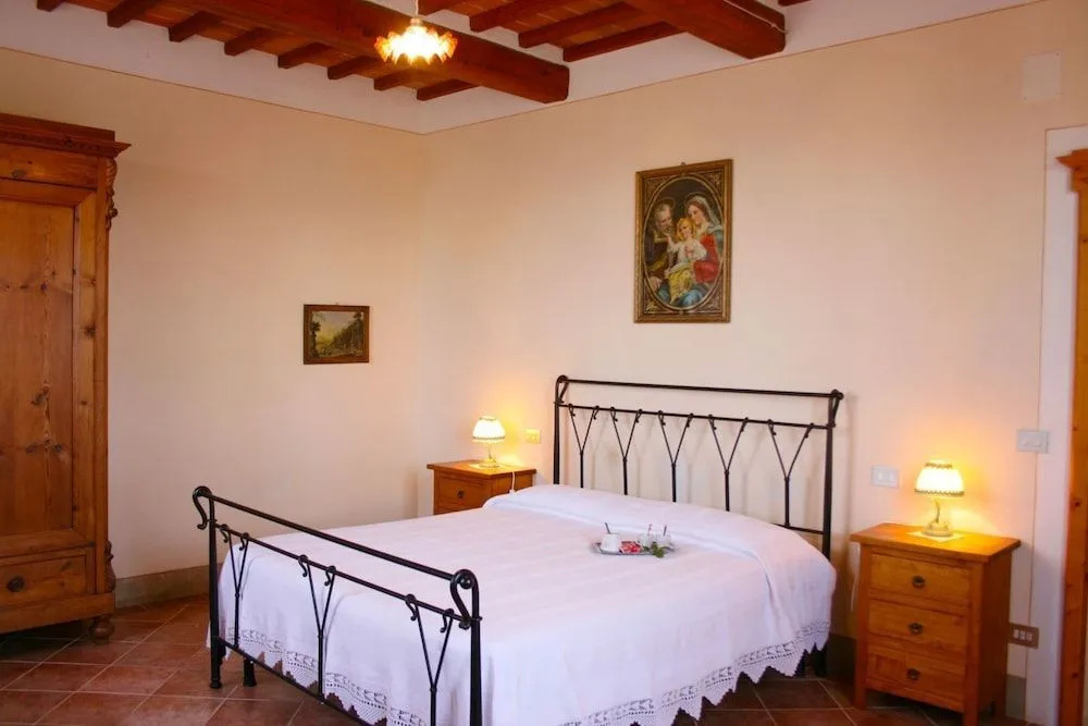 Stunning private villa for 8 guests with private pool, WIFI, TV, terrace, pets allowed and parking - фото 5