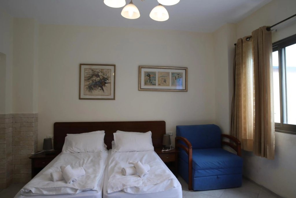 Port Inn - Hostel — 2