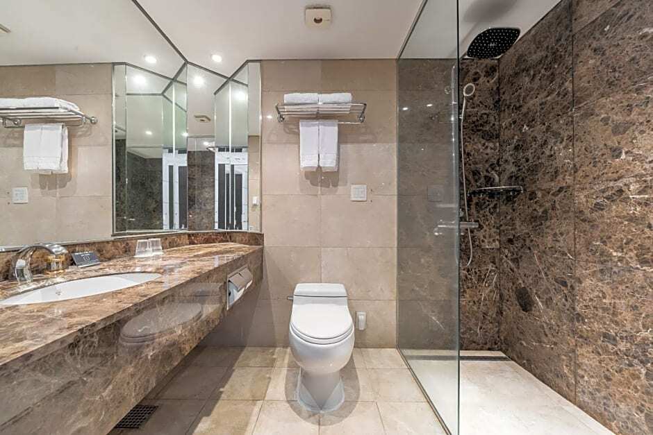 Двухместный номер Deluxe с видом на море 2 отдельные кровати в Hotel Maremons