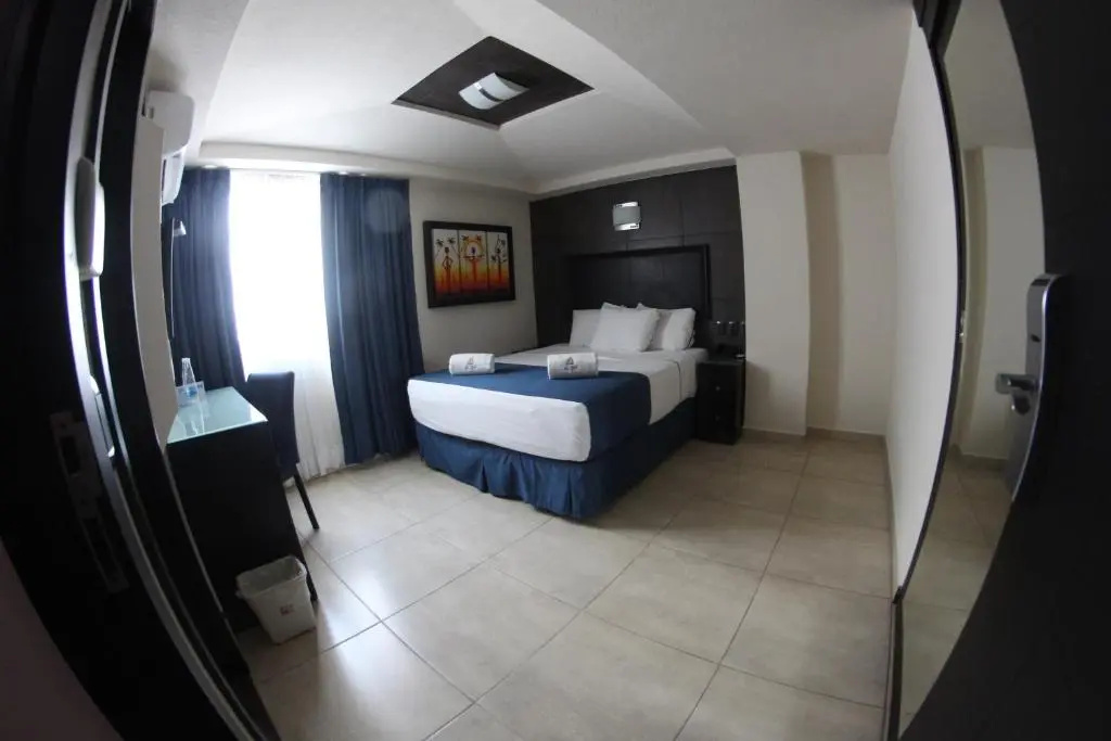 Hotel Portonovo Plaza Malecón - Chambres