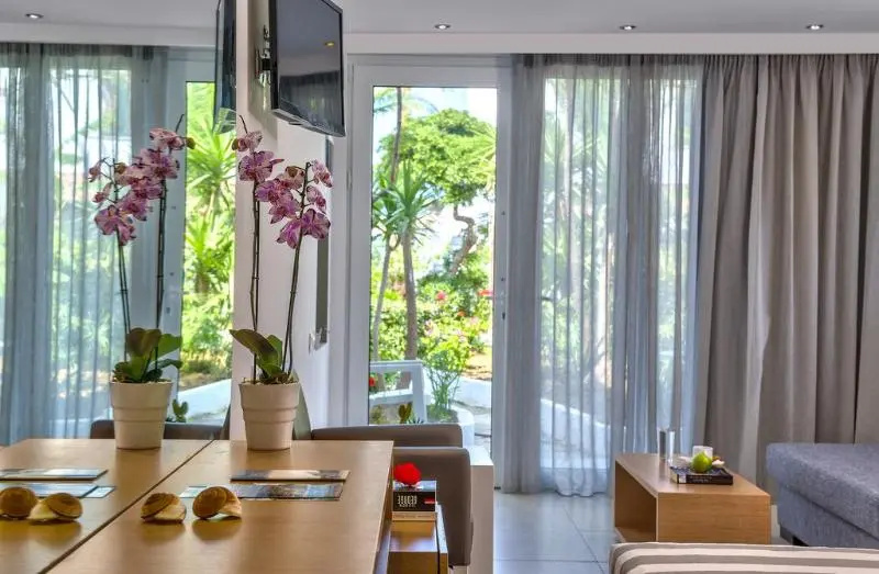 Happy Days Hotel - Chambres