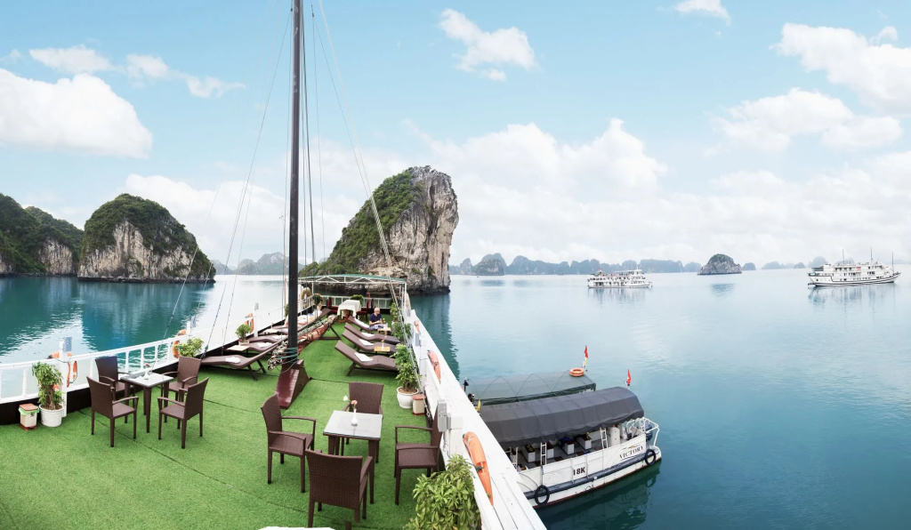 Beach & Waterfront