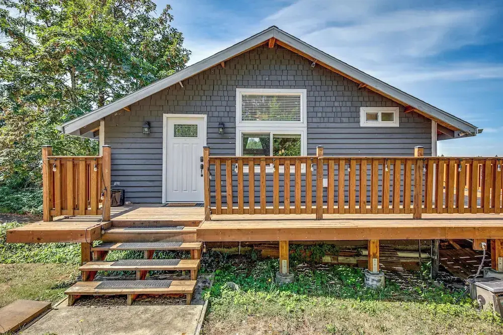 5 Mi to Dtwn Tacoma: Modern Studio Retreat