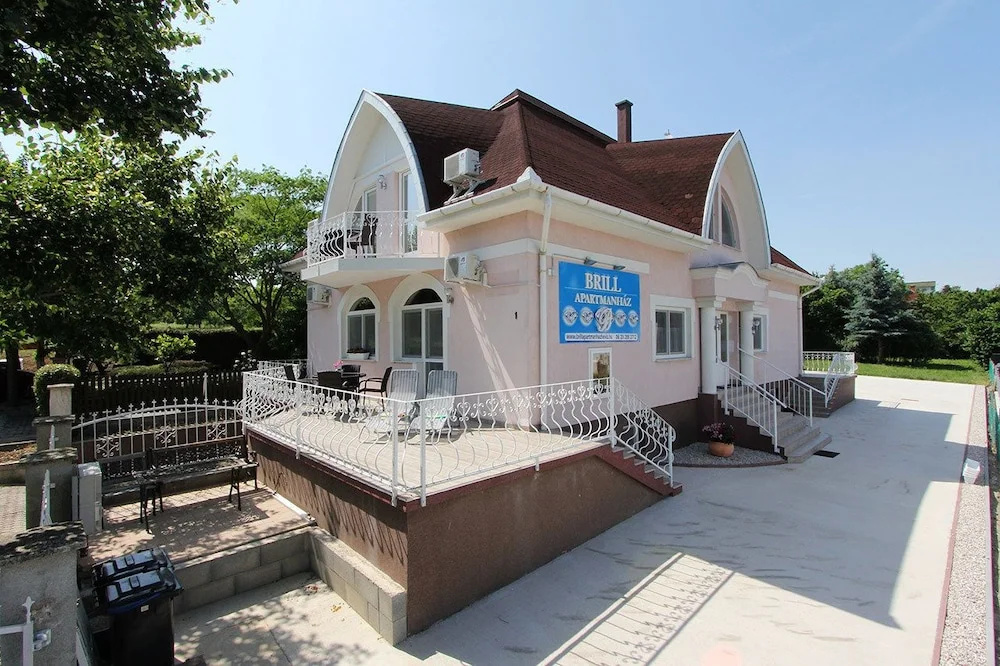 Brill Apartmanház Hévíz