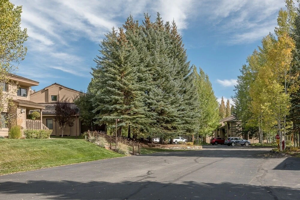 Sunburst Condominiums 2778 by RedAwning