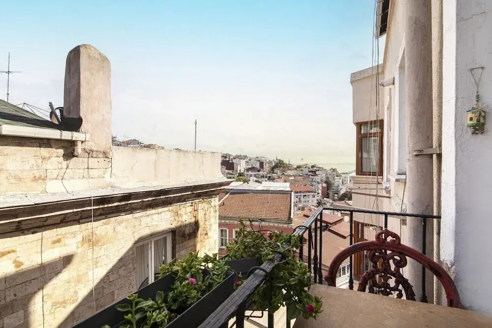 Modern Apartment with Stylish Interior in Beyoglu