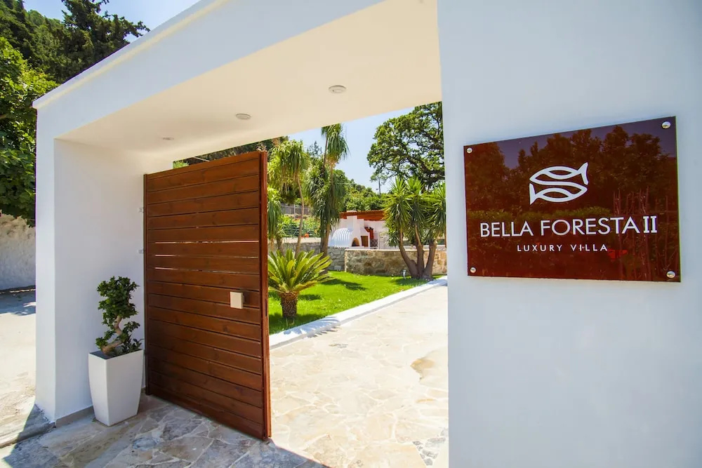 Bella Foresta Villa 2 Ixia