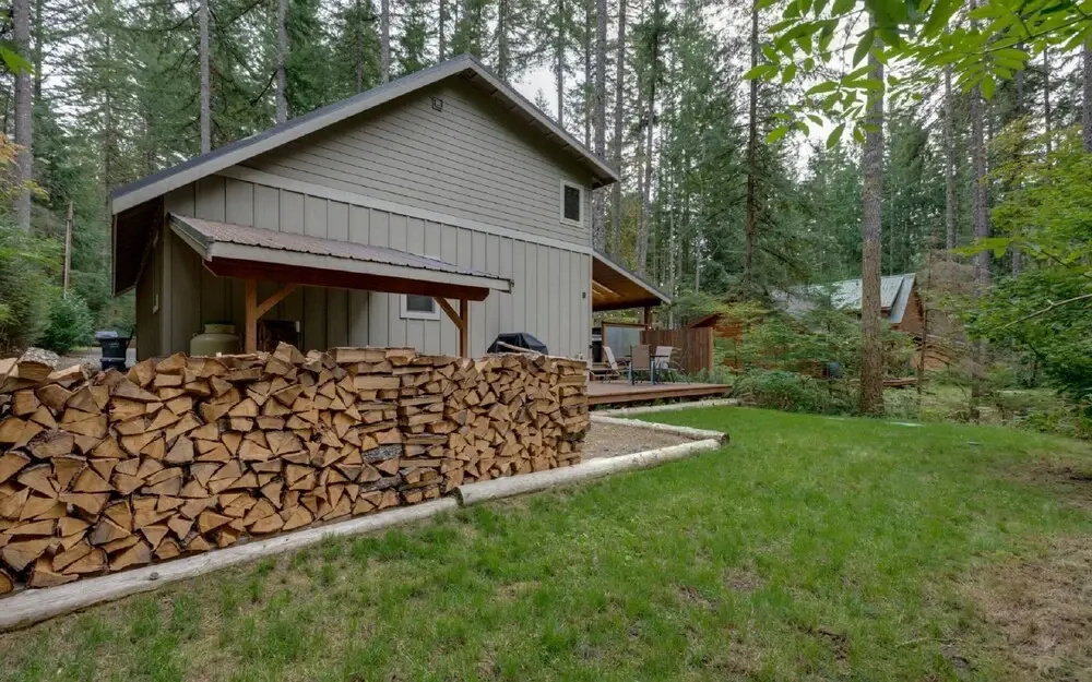 52GS - Hot Tub - WiFi - Pets Ok - Wood Stove - Sleeps 6