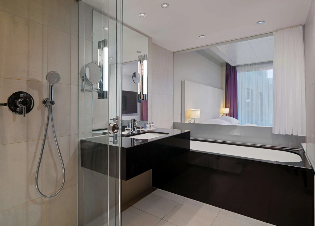 1 Bedroom Suite