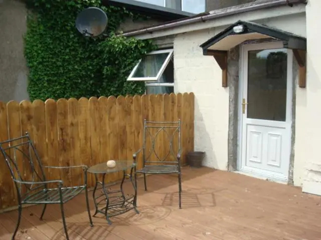 Swinford Bridge Street Apartment