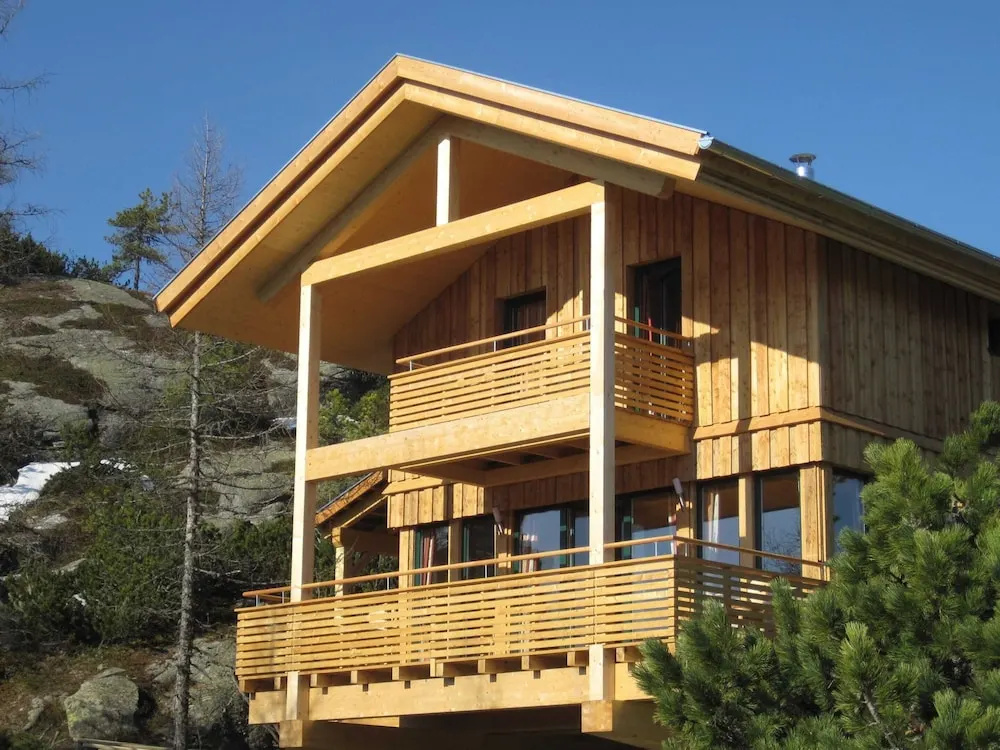 Peaceful Chalet in Turracherhöhe with Indoor Hot Tub