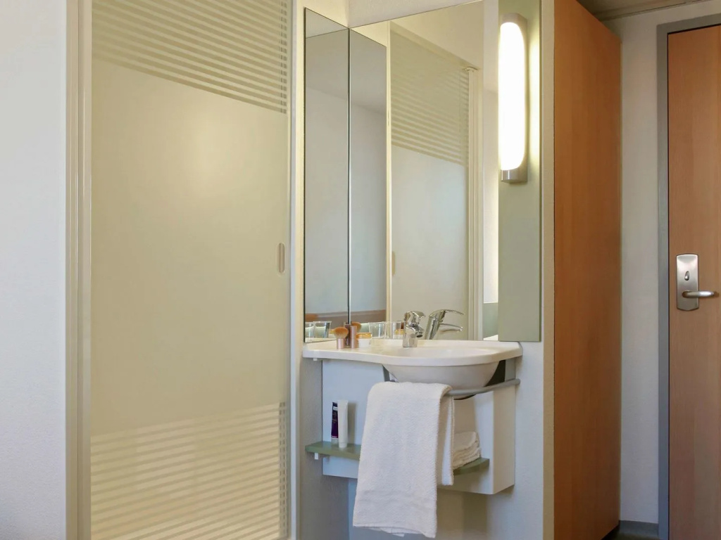 Afficher la photo 7 — ibis budget Manosque Cadarache