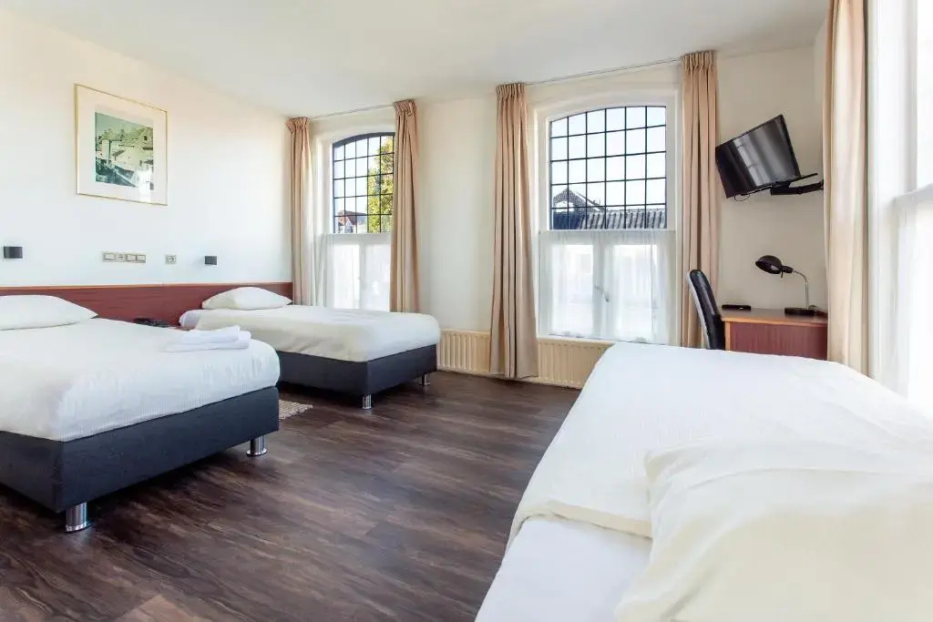 Quadruple room