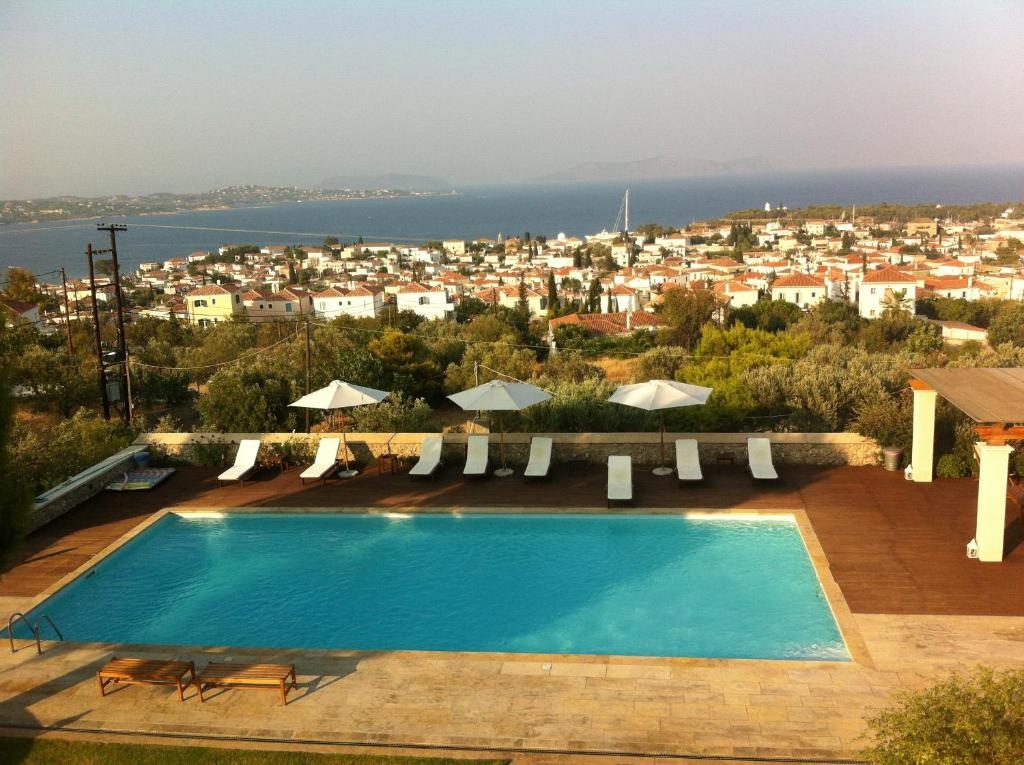 Beach & Waterfront