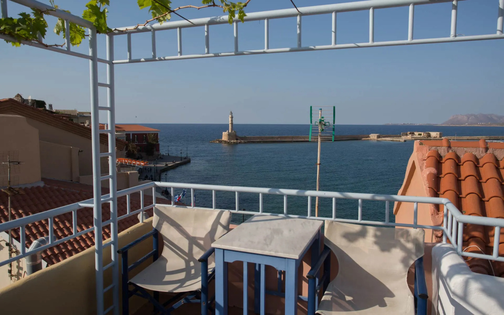 Beach & Waterfront