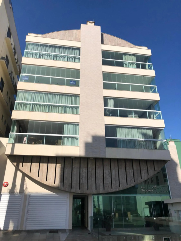 Apartamento com excelente localização. Cobertura.
