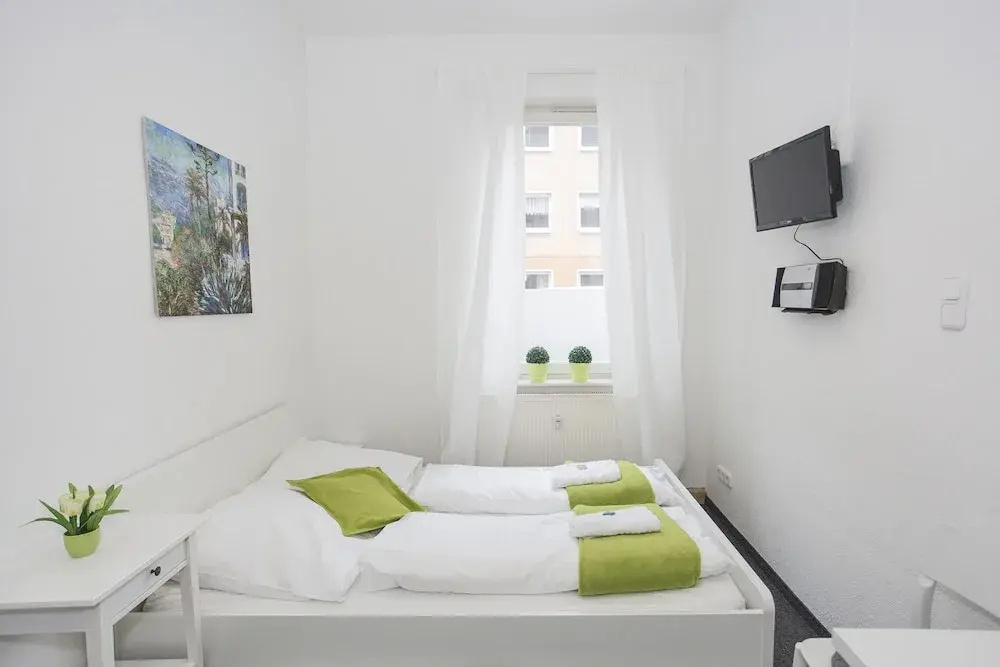 Standard Double room (full double bed)