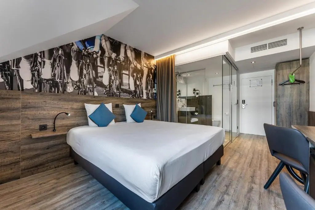 Velotel Brugge - Chambres