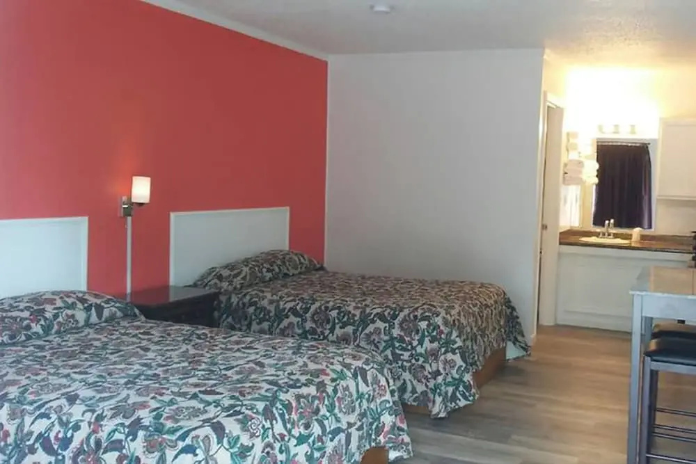 Standard Basement room