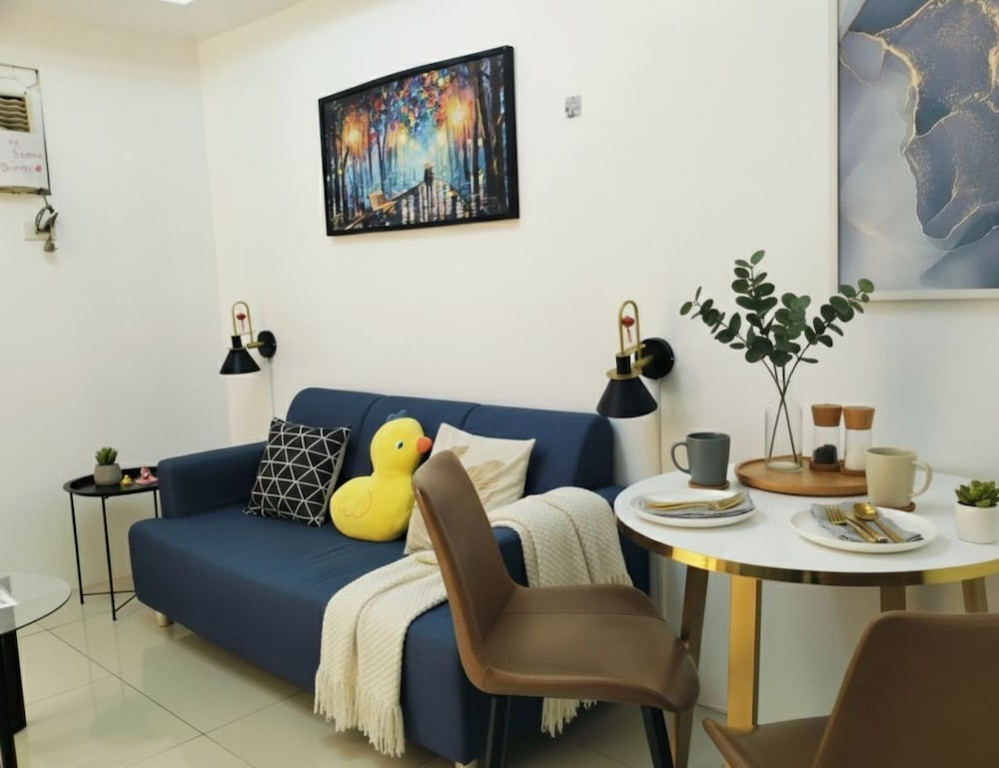 Makati City Central Stay Apartments