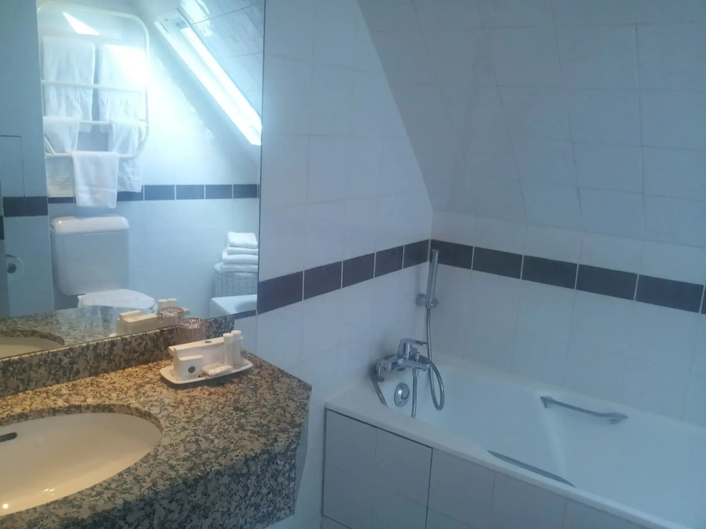 Gallery image 11