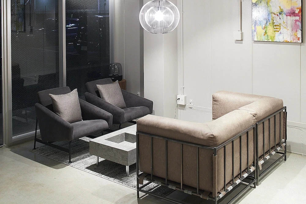 Lobby & Reception