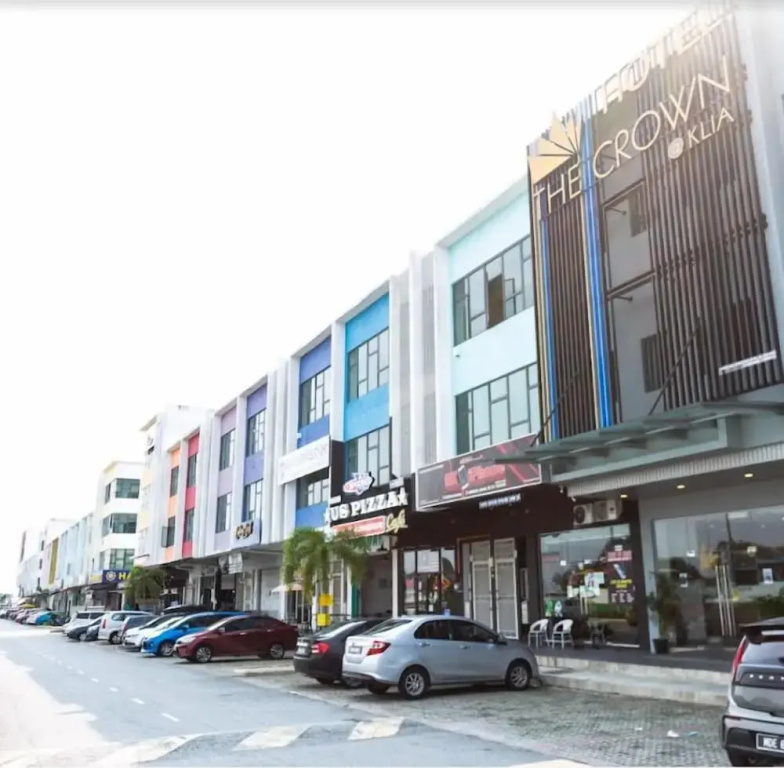 The Crown Hotel Klia