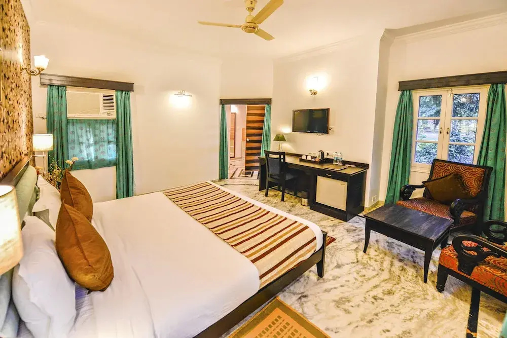 Comfort room