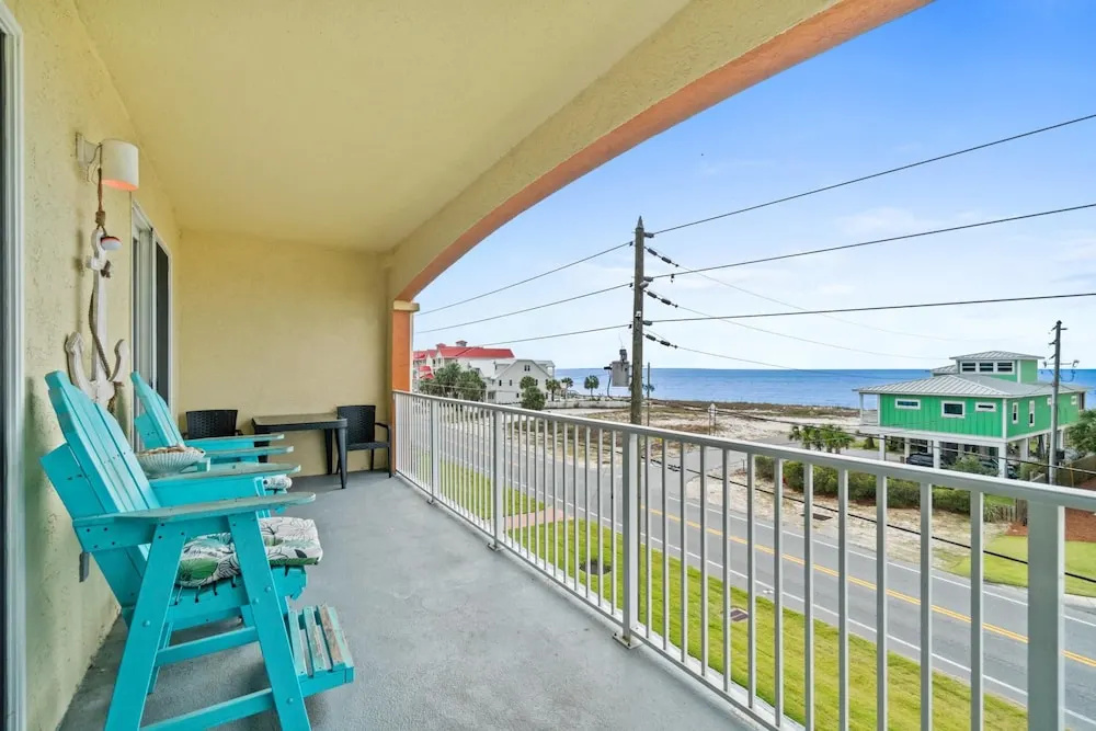 Mexico Beach - Summerhouse by PHG