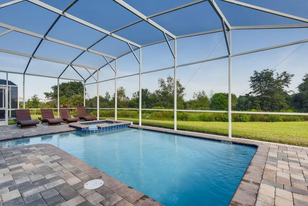 8801 IC 8BR Dream Retreat: Luxury Villa