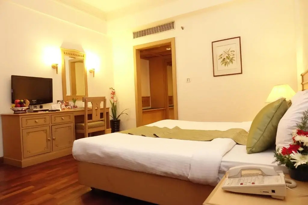 Superior Double room (full double bed)