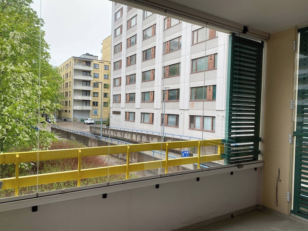 Lovely 2-br 77m2 Apart Pasila-train Station