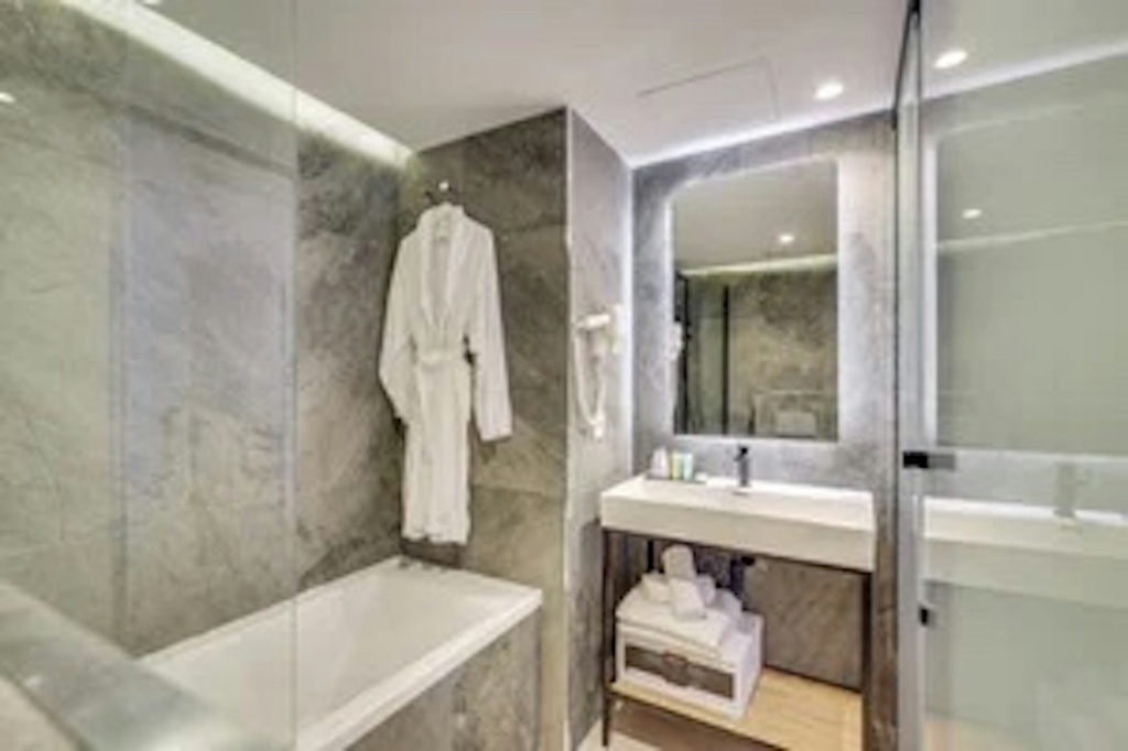 Hotel photo 8