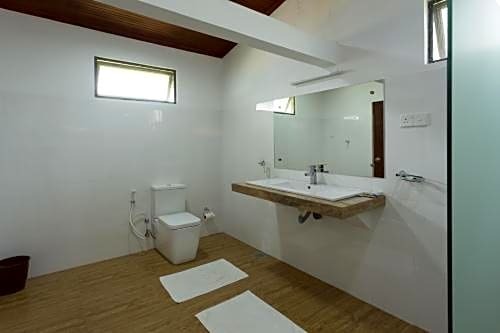 Oruthota Chalets