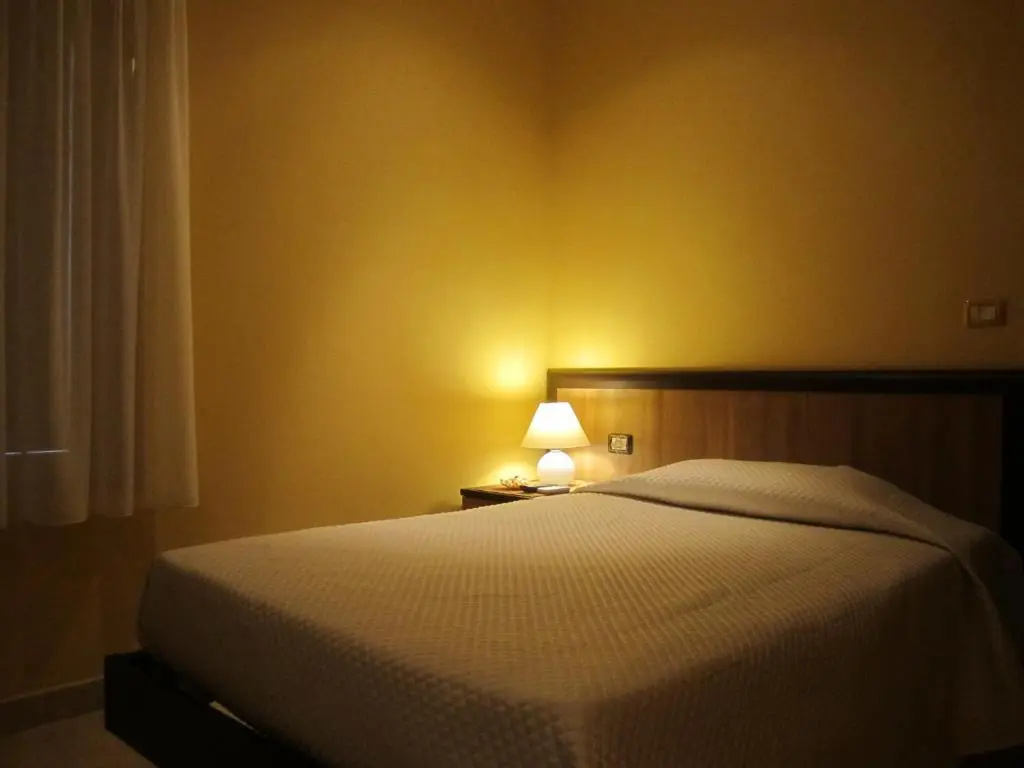 Economy room