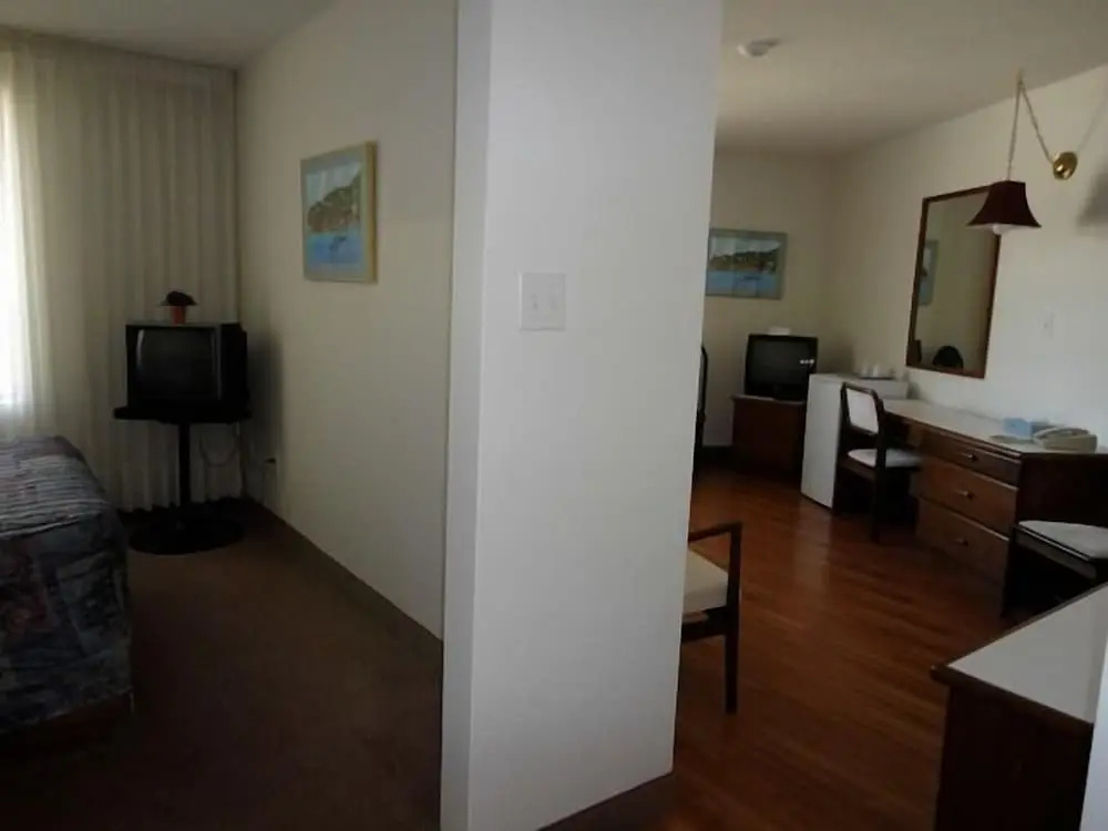 Premium Triple Suite