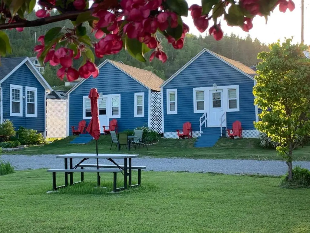 2 Bedrooms Chalet